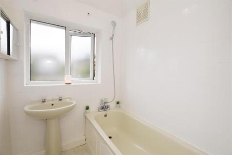 Bathroom copy.jpg