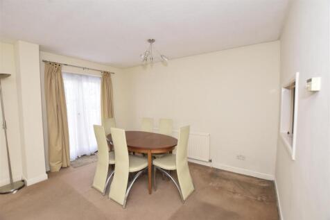 Dining area copy.jpg