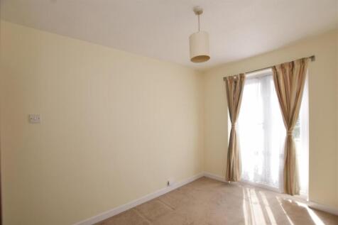 Bedroom 3 copy.jpg