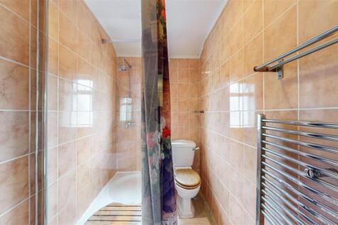 Showerroom.jpg