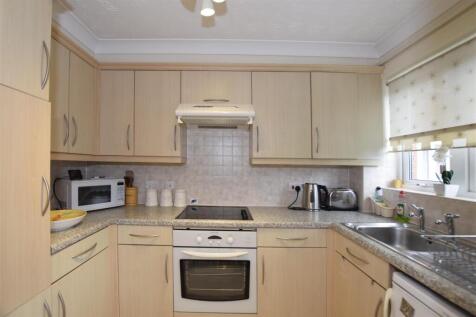 Kitchen copy.jpg