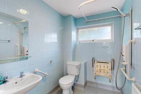 Shower room.jpg