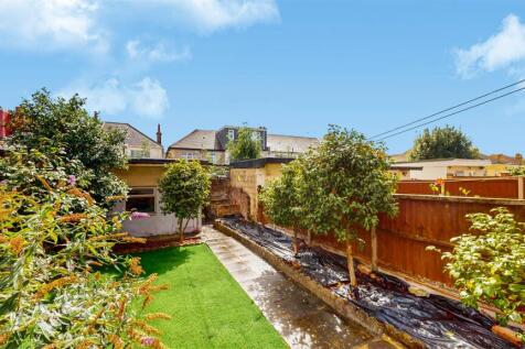 Rear garden..jpg
