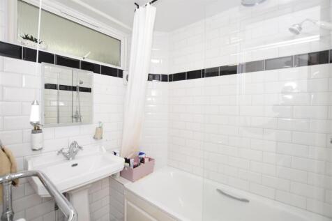 Bathroom copy.jpg