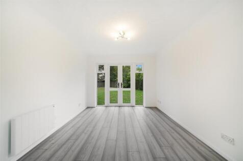Flat 13, The Gables - AEU7Ywwf4OEfZhTuThtg.jpg