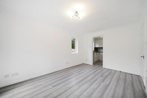 Flat 13, The Gables - F5gZqQVnt4hPXb3bEBce.jpg