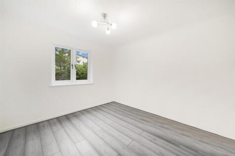 Flat 13, The Gables - Q83Zm0nLtHL0QyvgeW8X.jpg