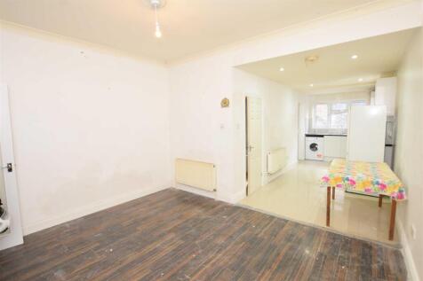 Dining room- open plan copy.jpg
