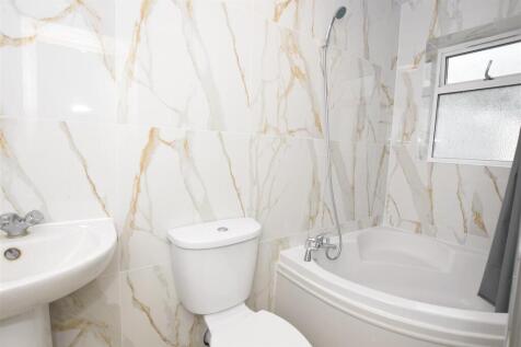 Bathroom copy.jpg