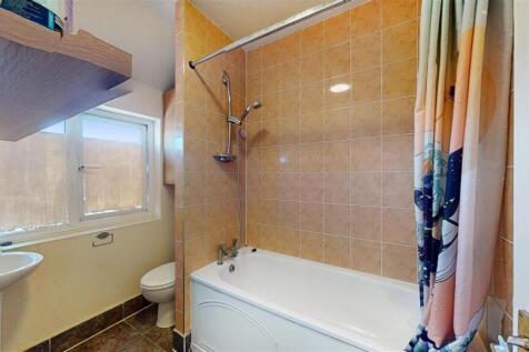 Bathroom Fisrt floor