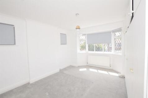 Bedroom 1 copy.jpg