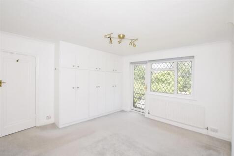 Bedroom 2 copy.jpg