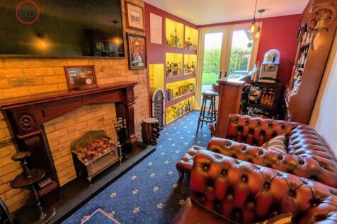 Home Pub