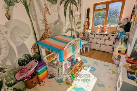 Office / Play room
