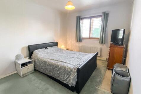 Bedroom217270177641727048083.jpg