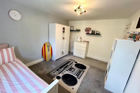 031 Bedroom 2(3).jpg