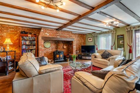 8587756-interior01.jpg