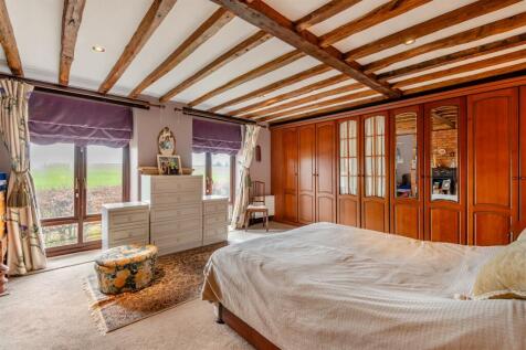 8587756-interior12.jpg