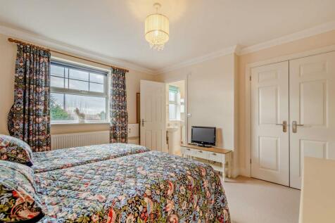 8631140-interior34-800.jpg