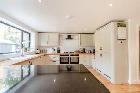 8509655-interior26.jpg