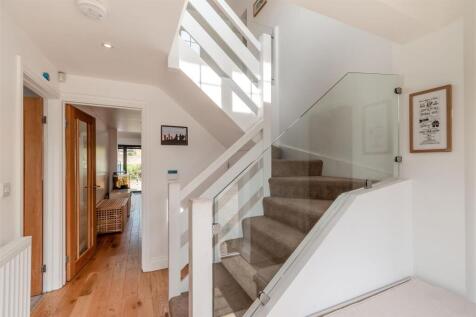 8509655-interior18.jpg