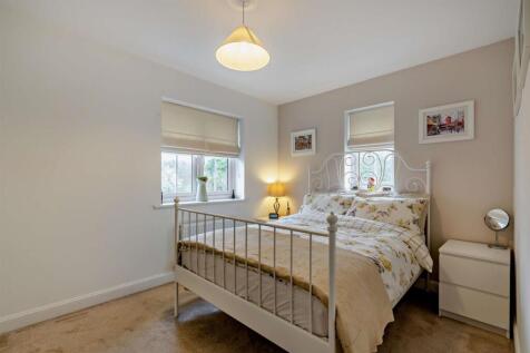 8590334-interior20-800.jpg