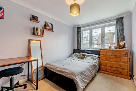 8637189-interior2-800.jpg