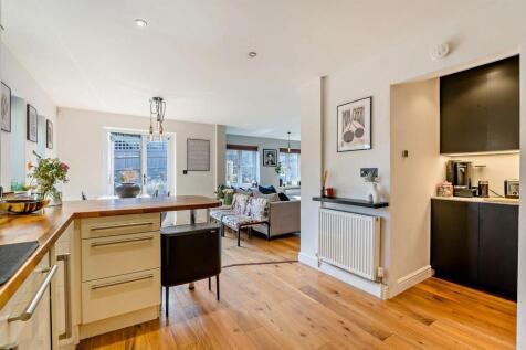 8641907-interior08-800.jpg