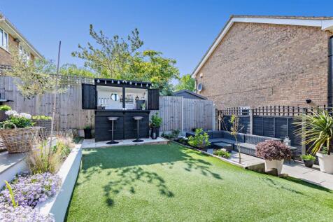8647374-exterior06-800.jpg