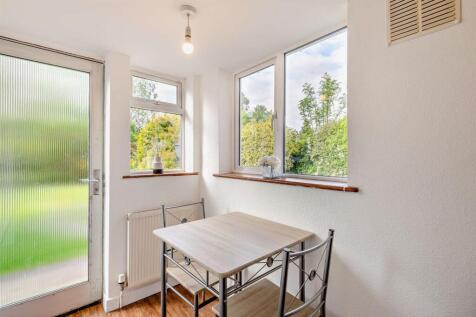 8647385-interior04-800.jpg