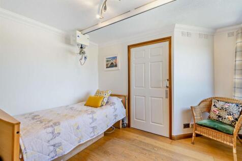 8655006-interior13-800.jpg