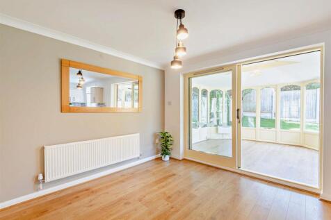 8656176-interior16-800.jpg