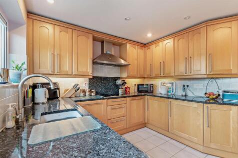 8661043-interior10-800.jpg