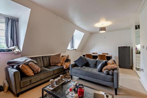 8660508-interior10-800.jpg