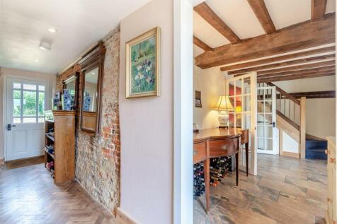 8601936-interior15.jpg