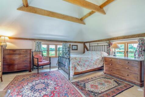 8601936-interior24.jpg
