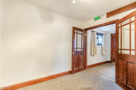 8578170-interior08.jpg
