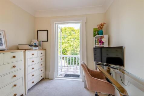 Bedroom/Study