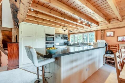Sitting/Kitchen/Dining Area