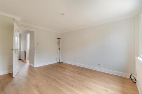 Sitting/Dining Room