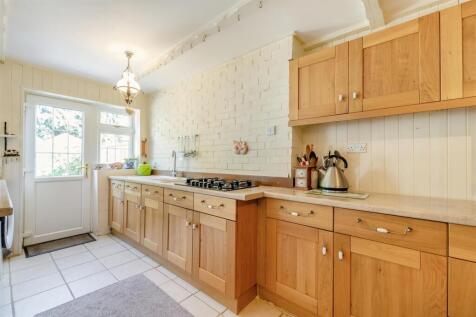 Kitchen/Dining Area