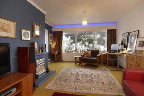 Living Room 4.jpg