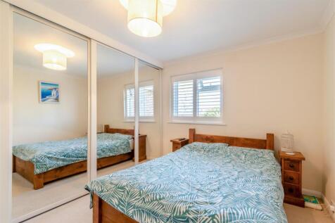 8642163-interior10.jpg