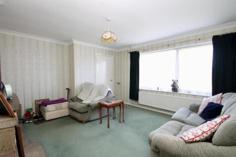 Living room 2.jpg