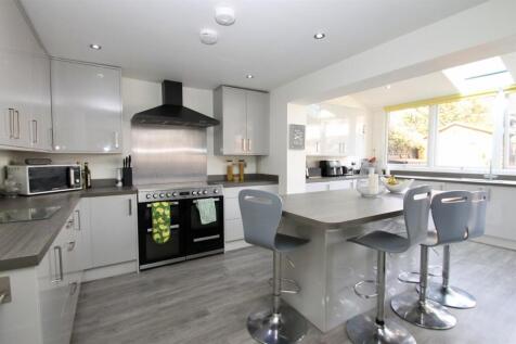 Kitchen 4.jpg