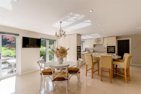 8645200-interior04.jpg