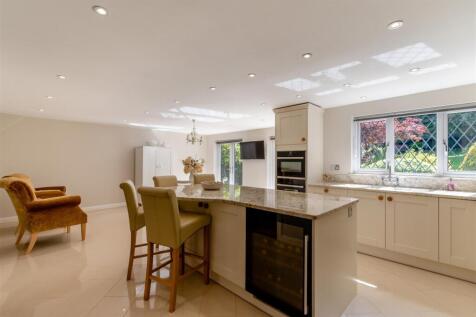 8645200-interior03.jpg