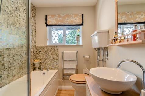 8645200-interior18.jpg