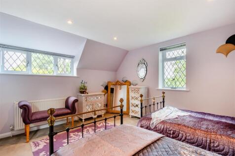 8645200-interior27.jpg