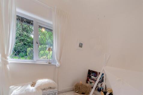 8645200-interior16.jpg